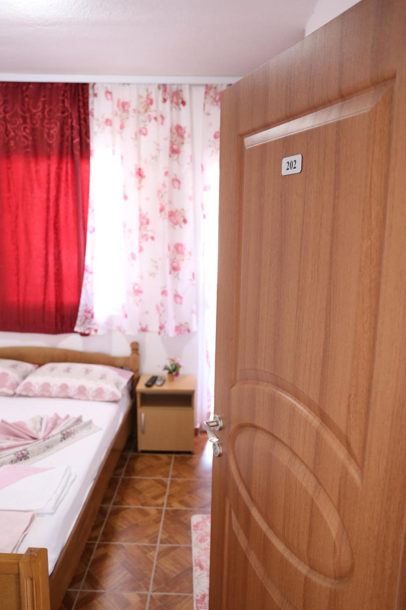 Апартаменты Friendly House Улцинь Номер фото